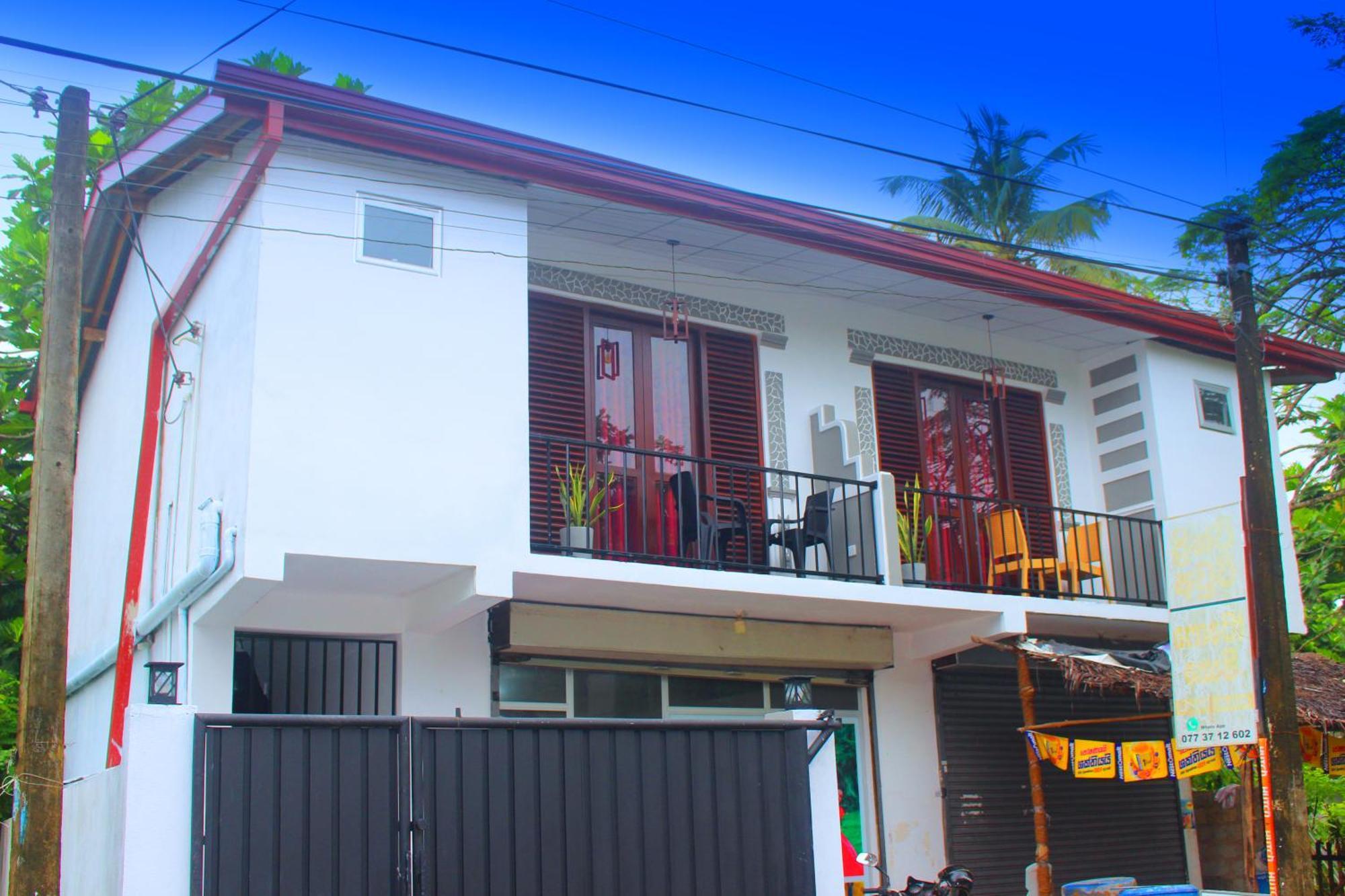 Samee Dream Guest Hotel Midigama Exterior photo