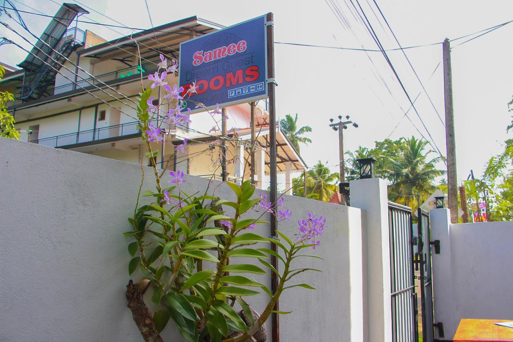 Samee Dream Guest Hotel Midigama Exterior photo